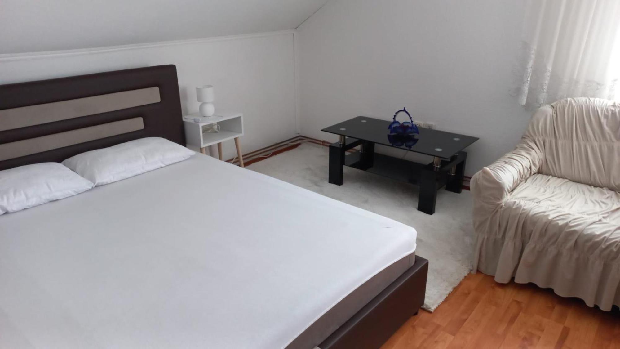 Holiday Home Peaceful Retreat Visoko Kültér fotó