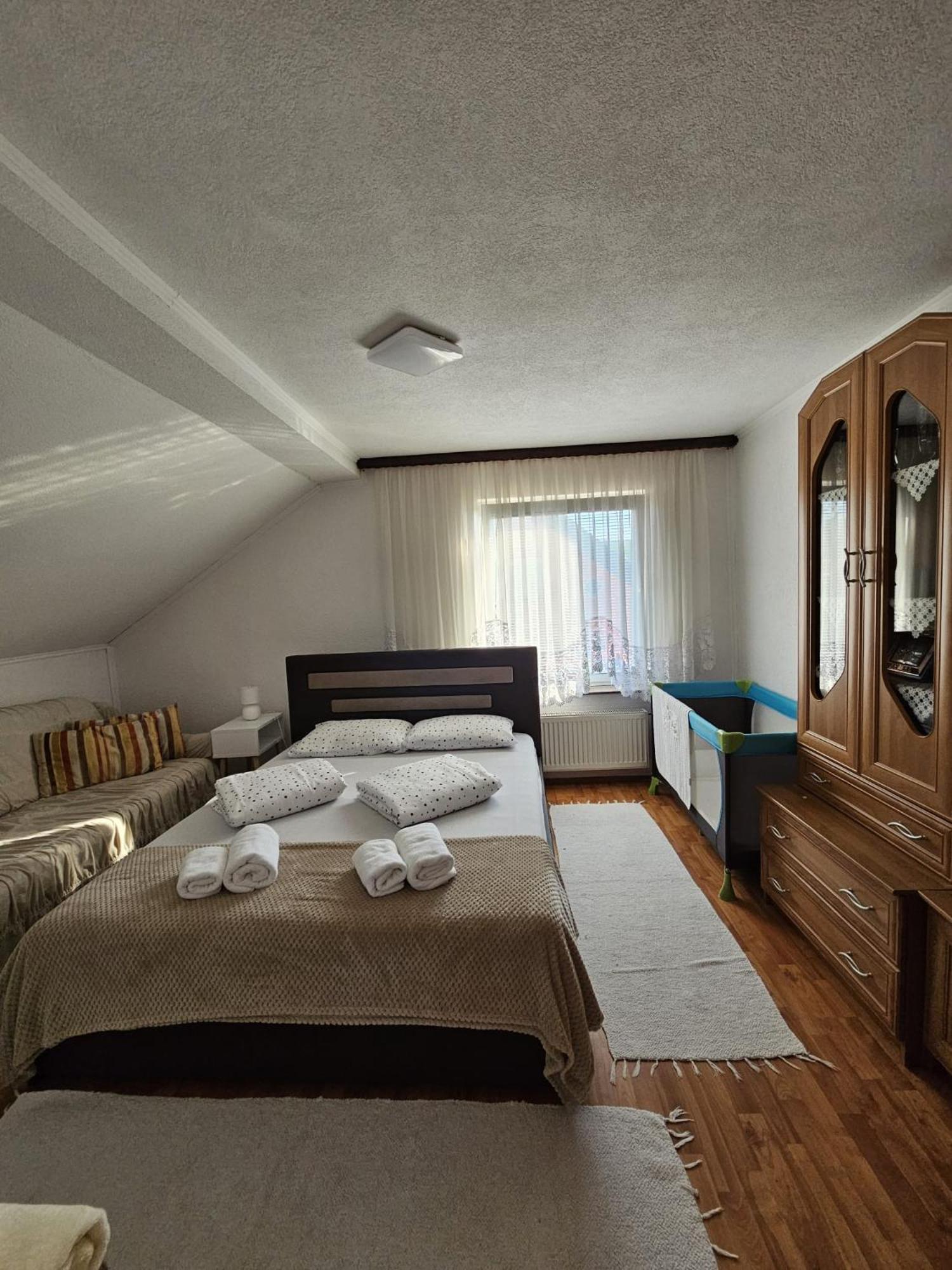 Holiday Home Peaceful Retreat Visoko Kültér fotó